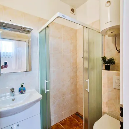 Comfortable - Place * Split